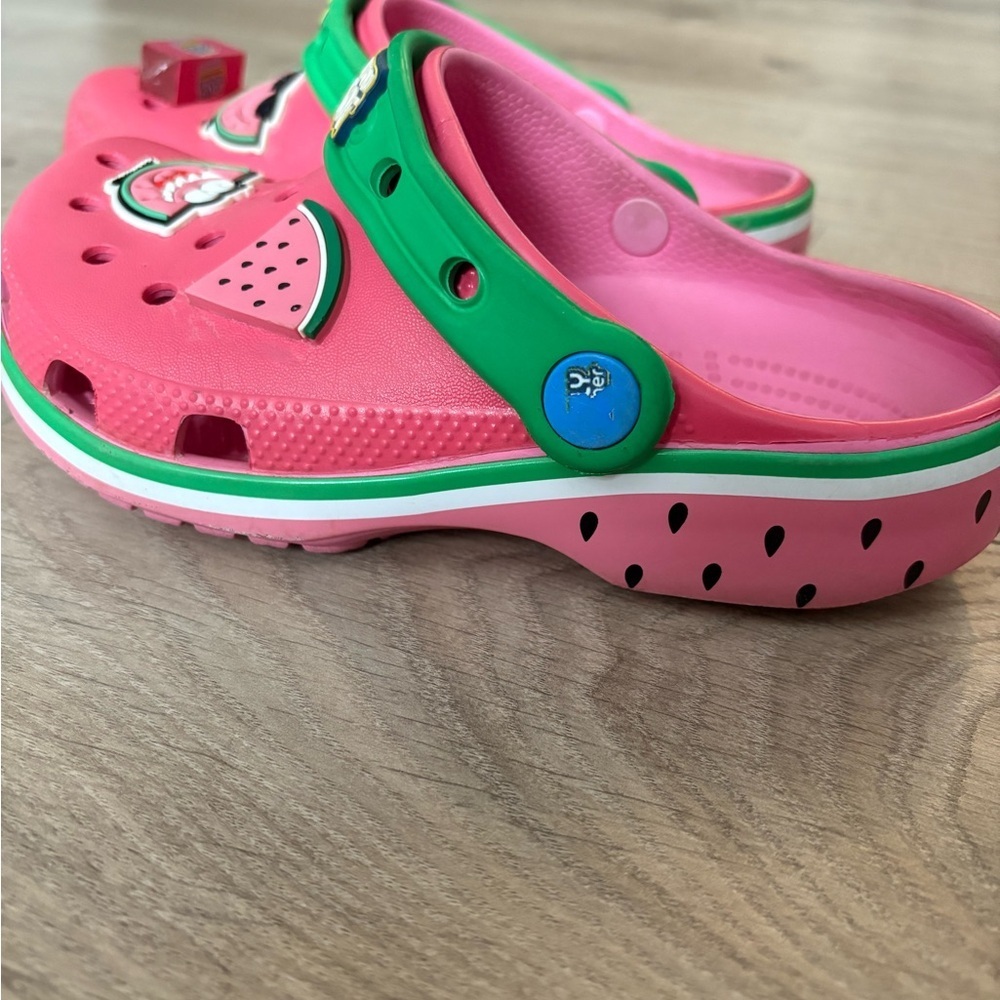 Crocs Kids J1-Limited Edition Jolly Rancher Watermelon - Picture 4 of 10
